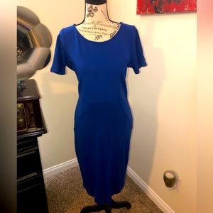 Beautiful, never-worn, Retro blue pencil dress, midi length with stretch.